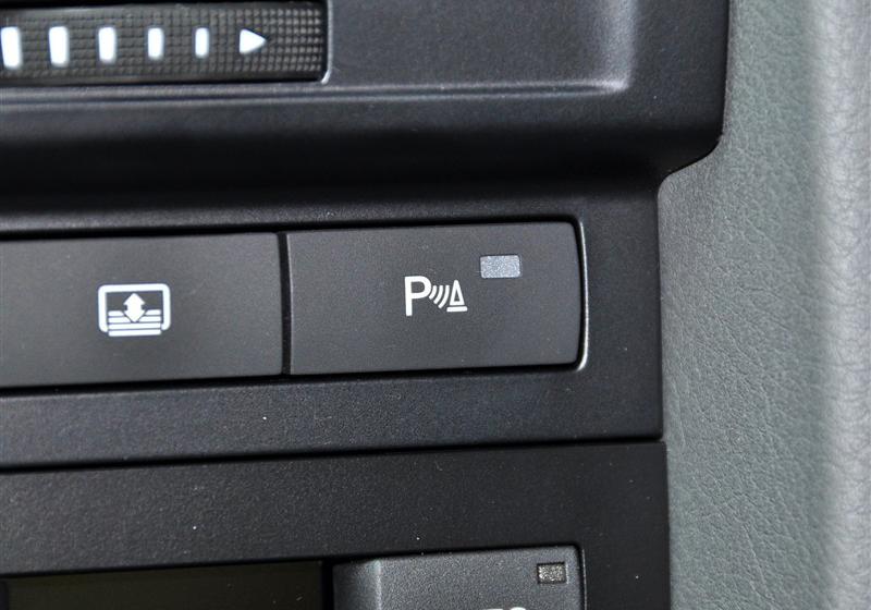 一汽奧迪 奧迪A6L 2011款 2.0 TFSI 手動標準型