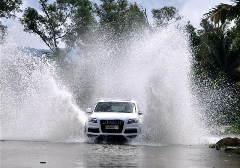 奧迪(進(jìn)口) 奧迪Q7 2011款 3.0 TFSI 專享型(245kW)