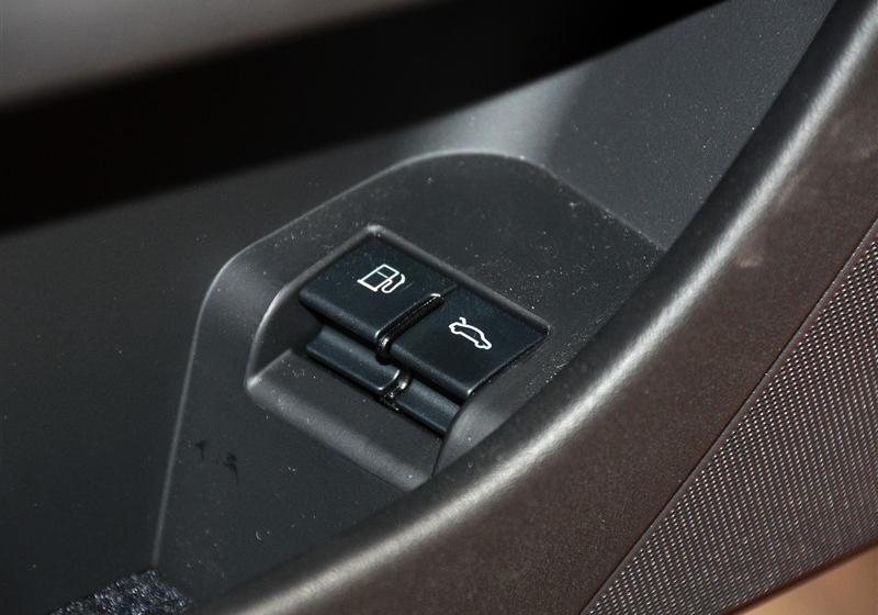 奧迪(進(jìn)口) 奧迪TT 2011款 TTS Coupe 2.0TFSI quattro