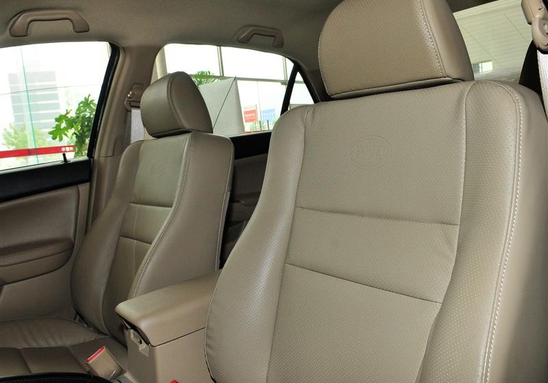 比亞迪 比亞迪F6 2011款 黃金版 1.8L MT豪華型