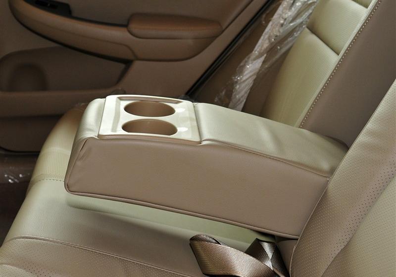 比亞迪 比亞迪F6 2011款 黃金版 1.8L MT豪華型