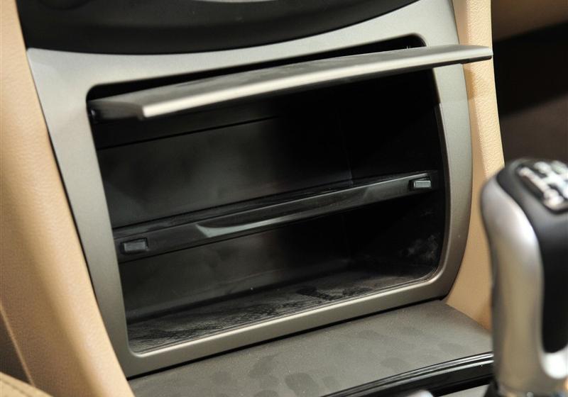 比亞迪 比亞迪F6 2011款 黃金版 1.8L MT豪華型