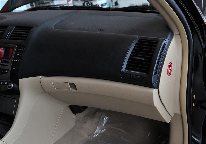 比亞迪 比亞迪F6 2011款 黃金版 1.8L MT豪華型