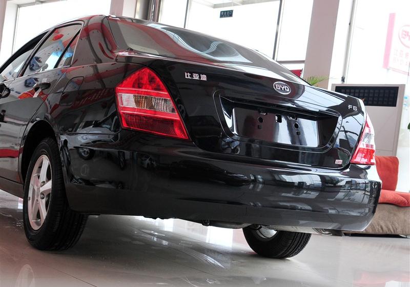 比亞迪 比亞迪F6 2011款 黃金版 1.8L MT豪華型