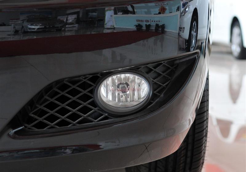 比亞迪 比亞迪F6 2011款 黃金版 1.8L MT豪華型