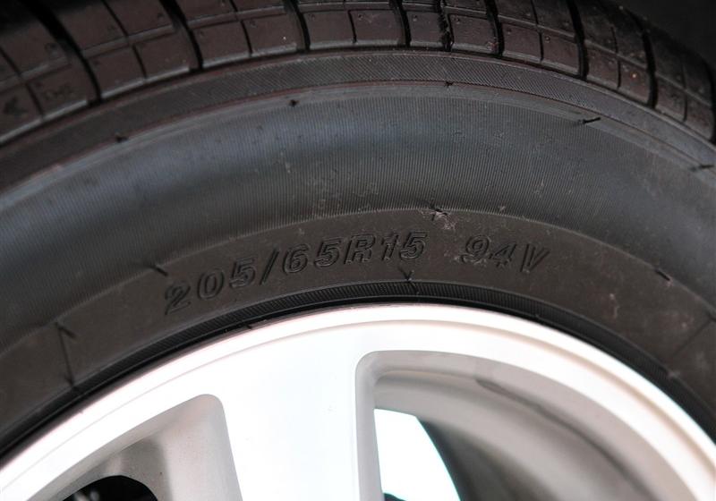 比亞迪 比亞迪F6 2011款 黃金版 1.8L MT豪華型