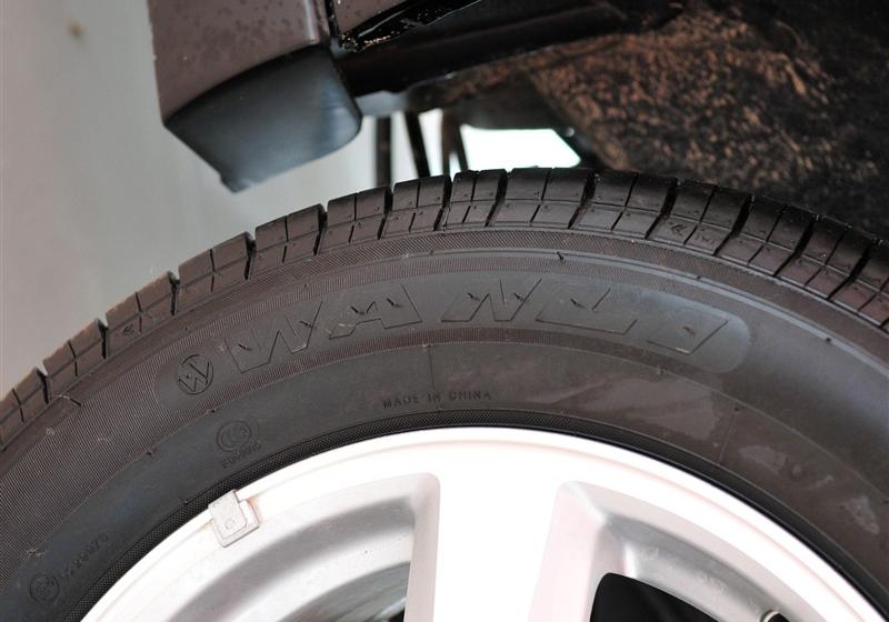 比亞迪 比亞迪F6 2011款 黃金版 1.8L MT豪華型