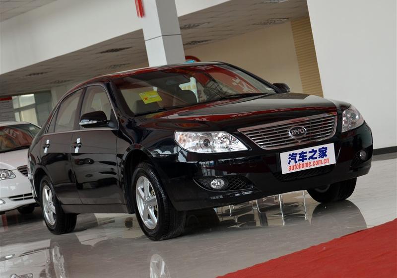 比亞迪 比亞迪F6 2011款 黃金版 1.8L MT尊享型