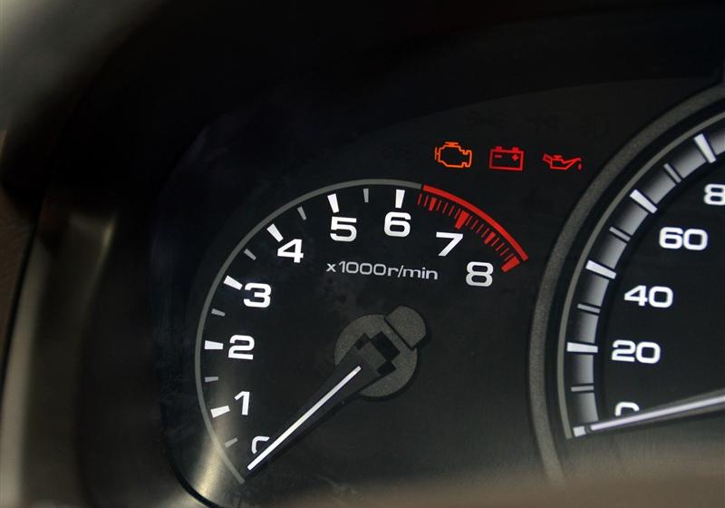 比亞迪 比亞迪F6 2011款 黃金版 1.8L MT尊享型