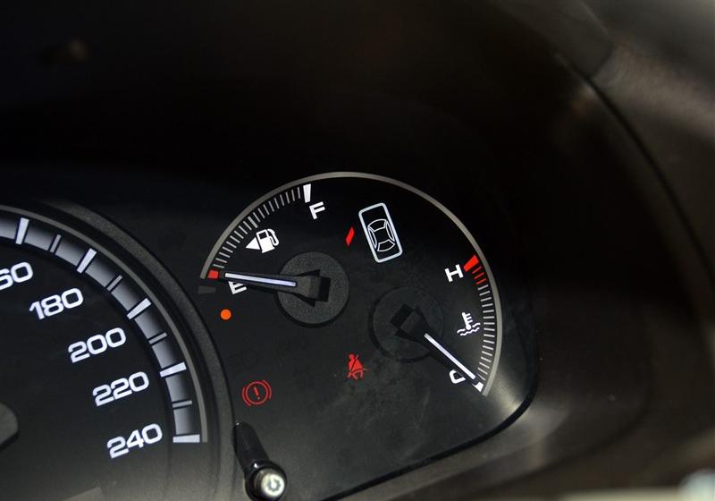 比亞迪 比亞迪F6 2011款 黃金版 1.8L MT尊享型