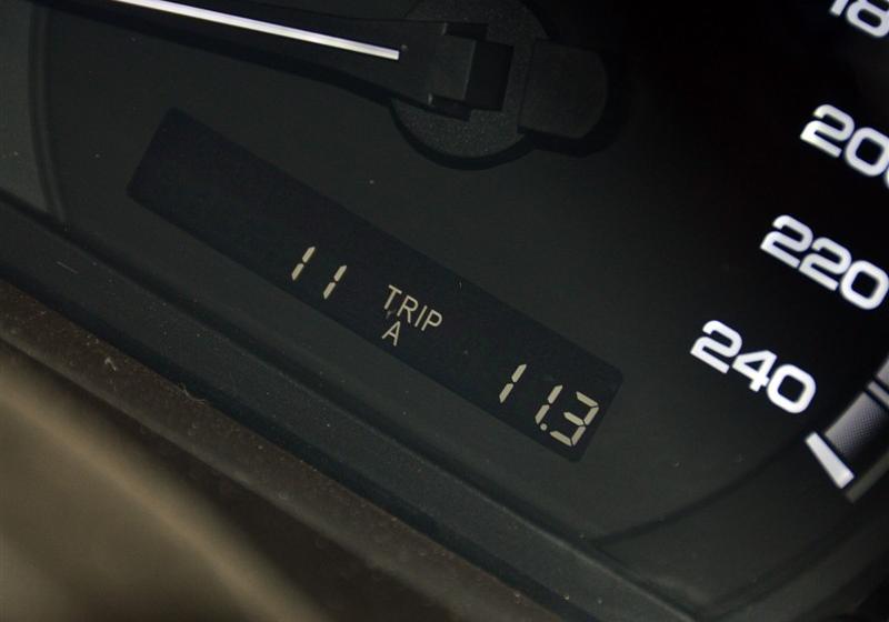 比亞迪 比亞迪F6 2011款 黃金版 1.8L MT尊享型