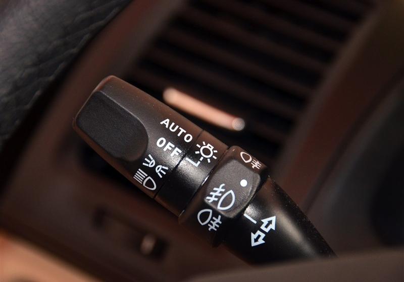 比亞迪 比亞迪F6 2011款 黃金版 1.8L MT尊享型