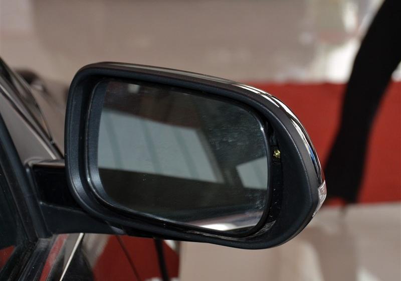 比亞迪 比亞迪F6 2011款 黃金版 1.8L MT尊享型