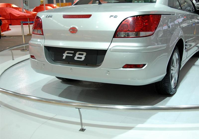 比亞迪 比亞迪S8 2009款 2.0 手動旗艦型