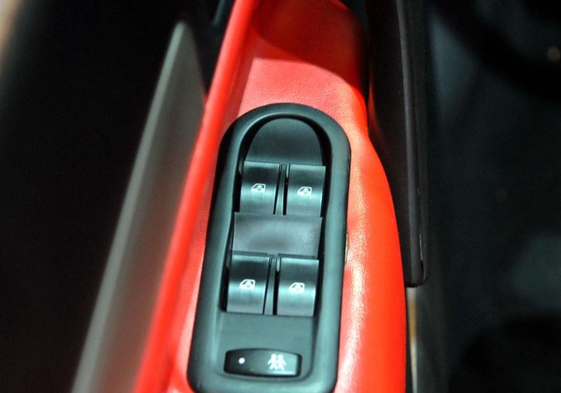 比亞迪 比亞迪S8 2009款 2.0 自動(dòng)旗艦型