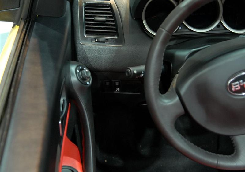 比亞迪 比亞迪S8 2009款 2.0 自動旗艦型