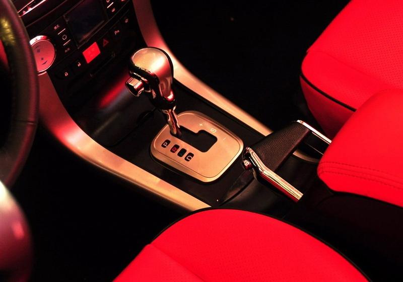 比亞迪 比亞迪S8 2009款 2.0 自動(dòng)旗艦型