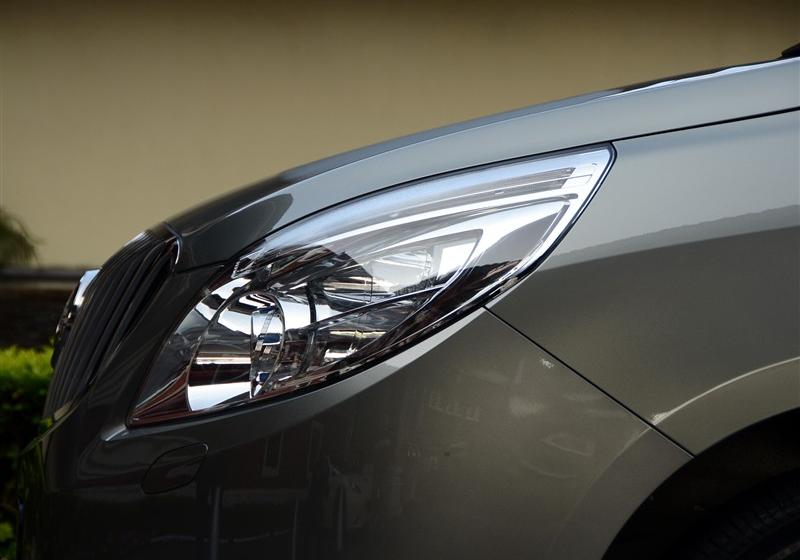 通用別克 別克GL8 2011款 3.0L XT豪華商務(wù)旗艦版