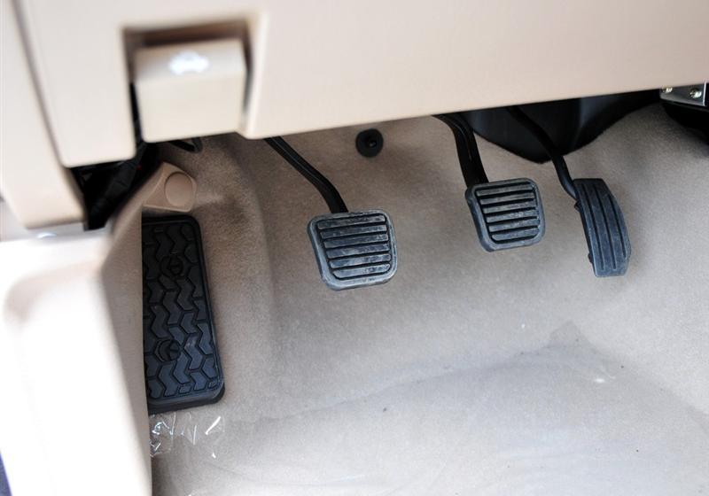 長(zhǎng)城汽車 哈弗H3 2010款 領(lǐng)先版 2.4四驅(qū)豪華型