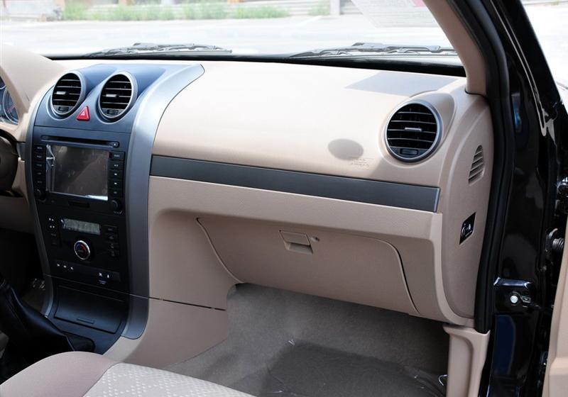 長城汽車 哈弗H3 2010款 領(lǐng)先版 2.4四驅(qū)豪華型