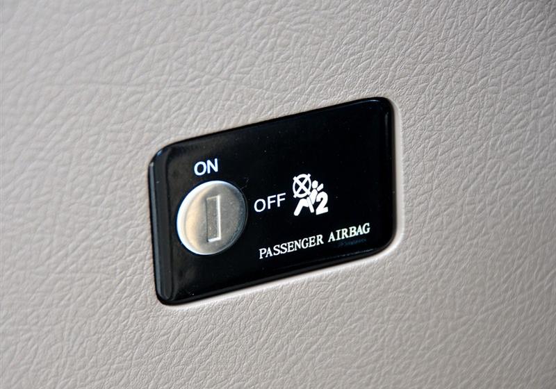 長城汽車 哈弗H3 2010款 領(lǐng)先版 2.4四驅(qū)豪華型