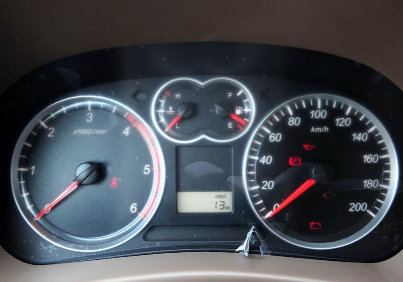 長(zhǎng)城汽車 哈弗H3 2010款 領(lǐng)先版 2.5TCI兩驅(qū)超豪華型