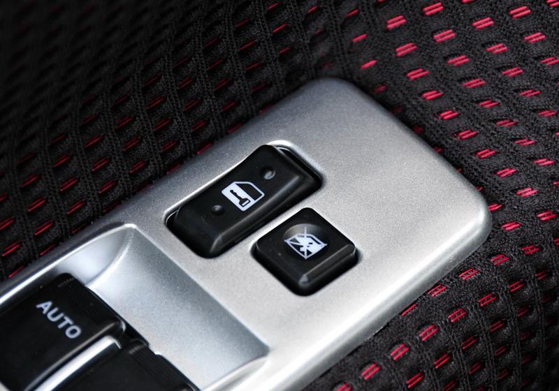 長城汽車 哈弗M2 2010款 1.5CVT兩驅(qū)豪華型