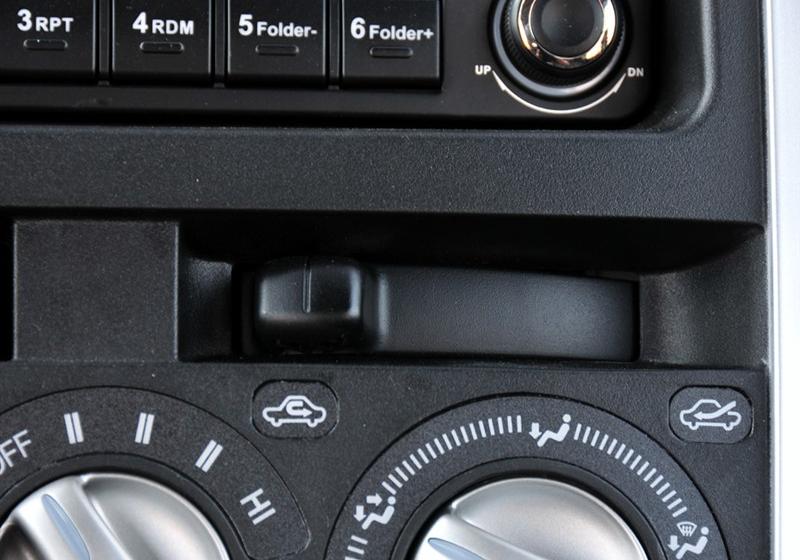 長城汽車 哈弗M2 2010款 1.5CVT兩驅(qū)豪華型