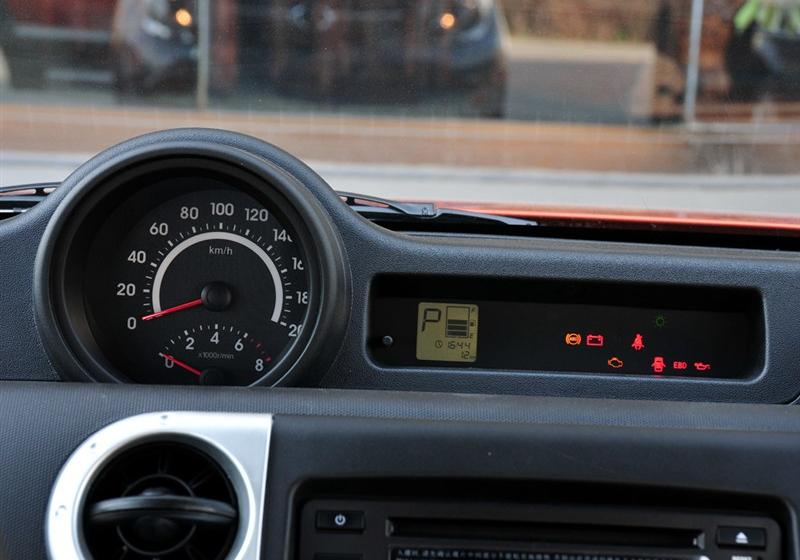 長(zhǎng)城汽車 哈弗M2 2010款 1.5CVT兩驅(qū)豪華型