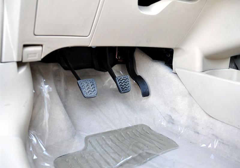 長城汽車 凌傲 2010款 1.3 MT鋒尚版