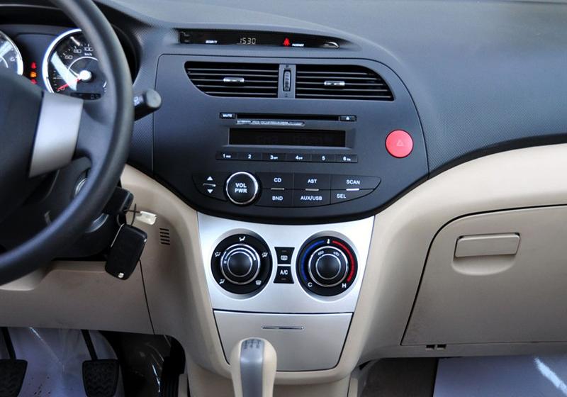 長城汽車 凌傲 2010款 1.3 MT鋒尚版