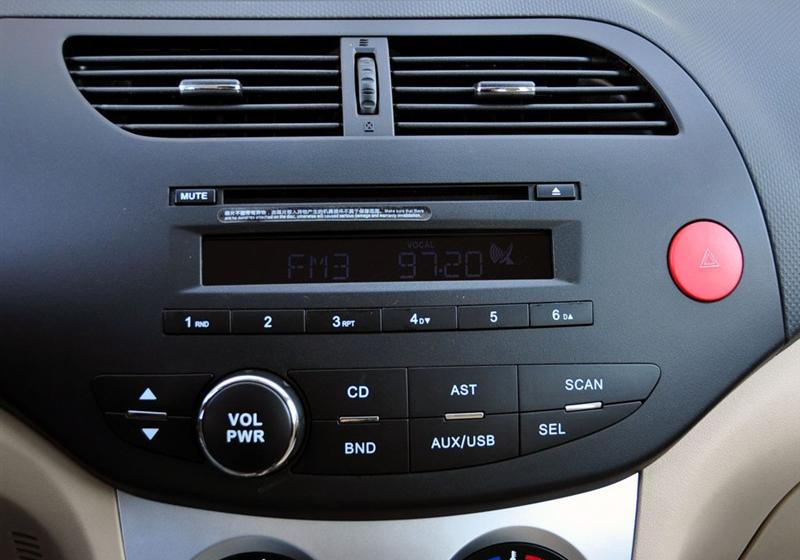 長城汽車 凌傲 2010款 1.3 MT鋒尚版