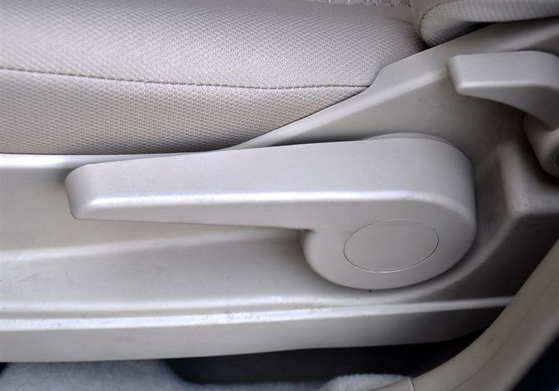 長(zhǎng)城汽車(chē) 凌傲 2010款 1.3 MT鋒銳版