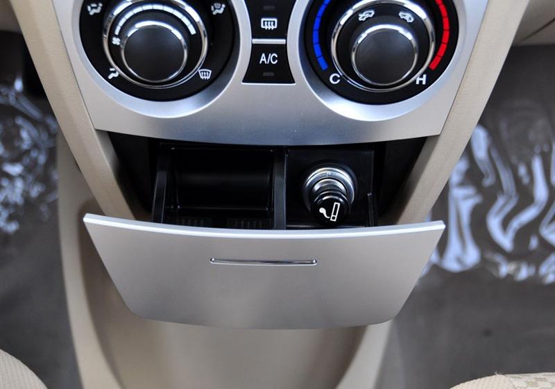 長(zhǎng)城汽車 凌傲 2010款 1.3 MT鋒銳版