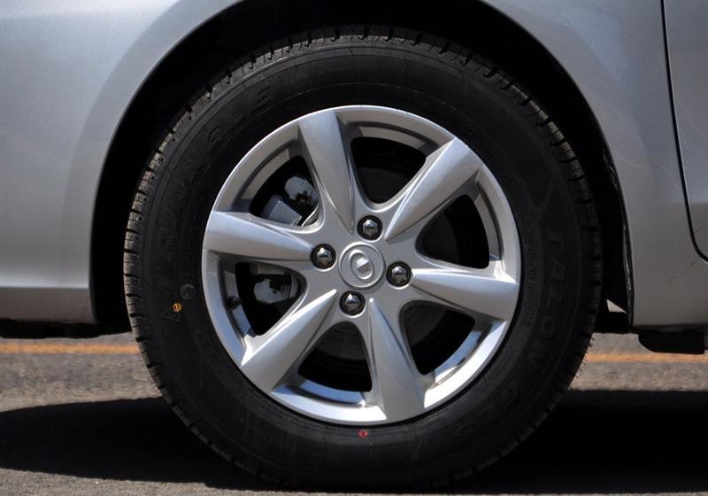 長(zhǎng)城汽車 凌傲 2010款 1.3 MT鋒銳版