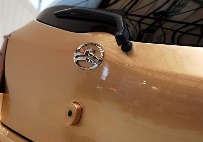 長城汽車 凌傲 2010款 1.3 MT精英版