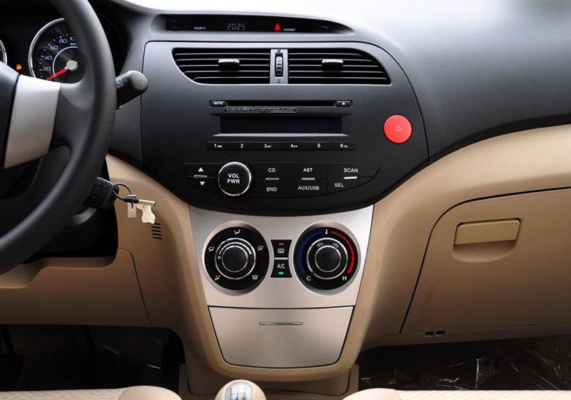 長城汽車 凌傲 2010款 1.5 MT鋒尚版