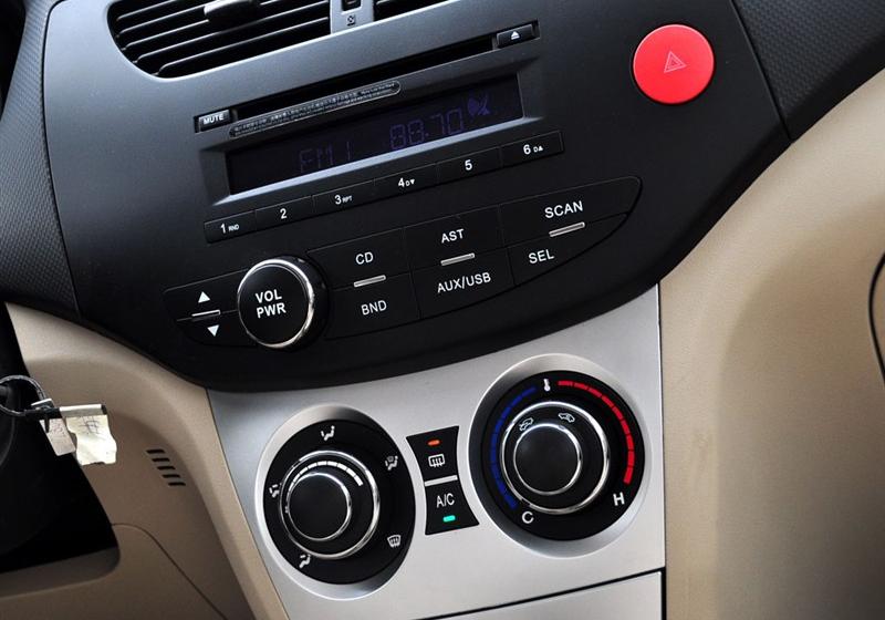 長城汽車 凌傲 2010款 1.5 MT鋒尚版