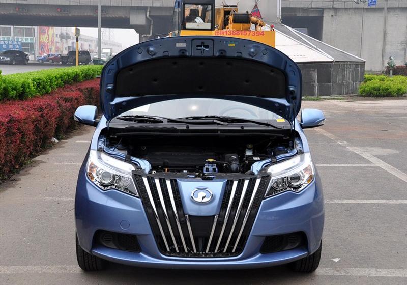 長城汽車 凌傲 2010款 1.5 MT鋒尚版