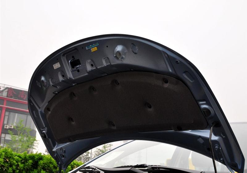 長城汽車 凌傲 2010款 1.5 MT鋒尚版