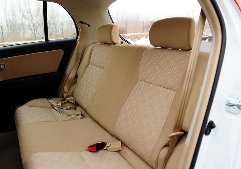 長城汽車 凌傲 2010款 1.5 MT精英版