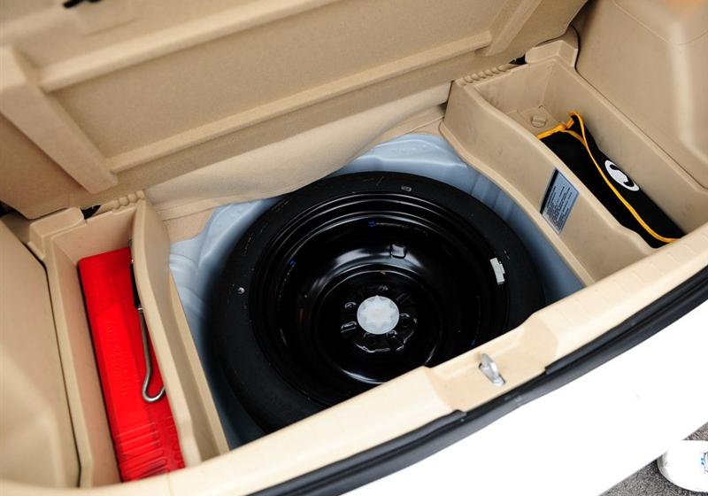 長(zhǎng)城汽車 凌傲 2010款 1.5 MT精英版