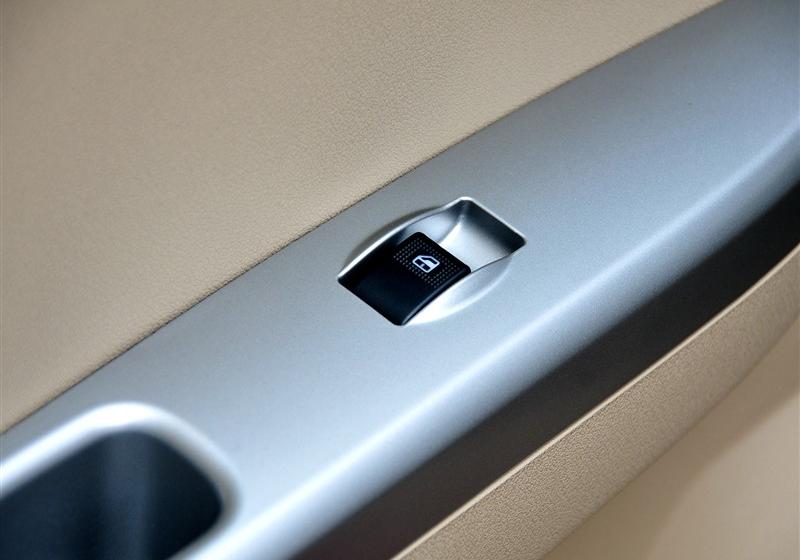 長城汽車 騰翼C30 2012款 1.5 手動豪華型