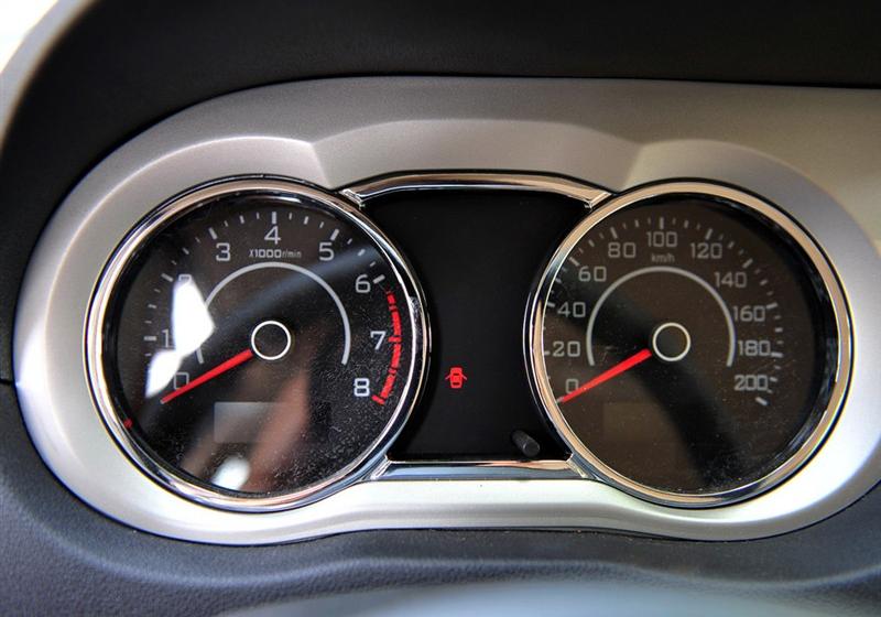 長(zhǎng)城汽車 騰翼C30 2010款 1.5 手動(dòng)舒適型