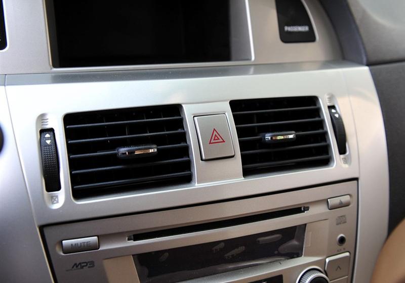 長(zhǎng)城汽車 騰翼C30 2010款 1.5 手動(dòng)舒適型