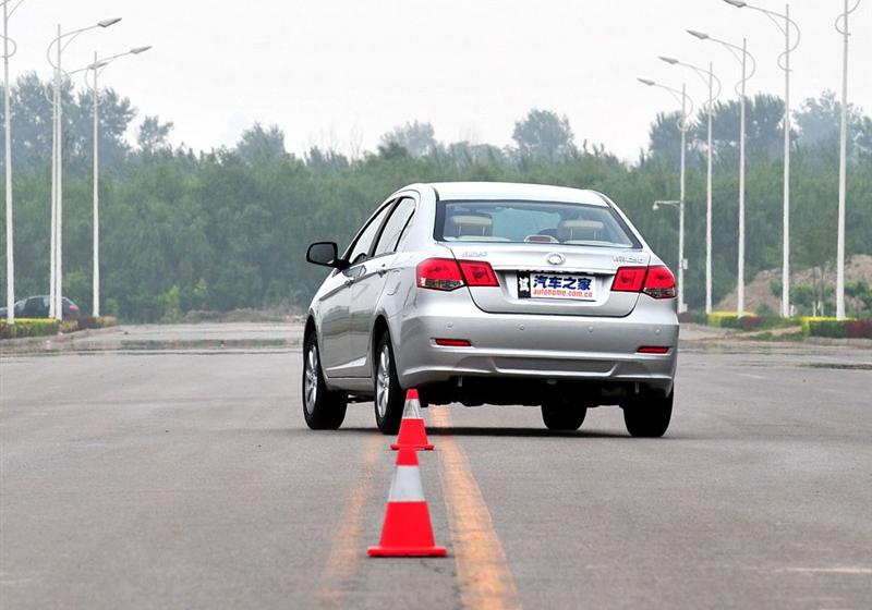 長城汽車 騰翼C30 2010款 1.5 手動豪華型