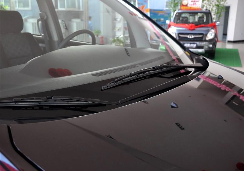 長城汽車 騰翼V80 2011款 2.0 手動(dòng)舒適型