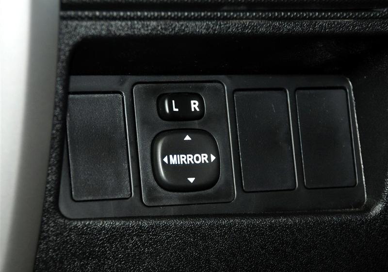 長(zhǎng)城汽車(chē) 炫麗 2011款 CROSS 1.3L MT