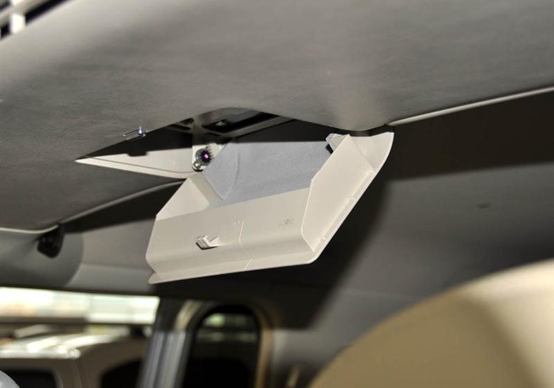 鄭州日產(chǎn) 御軒 2009款 2.0 豪華型