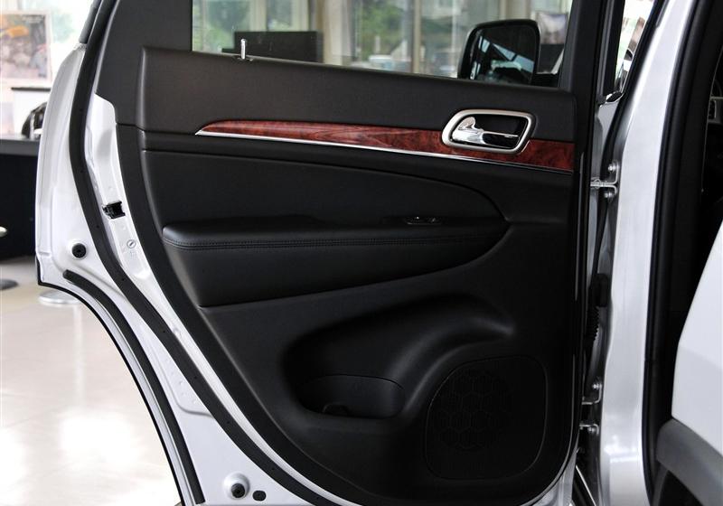 Jeep吉普 大切諾基(進(jìn)口) 2011款 3.6 豪華版